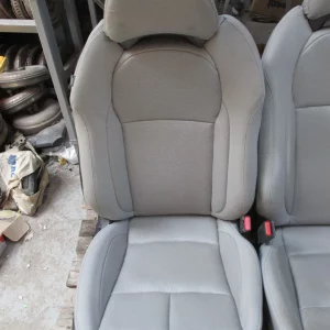 Honda CRZ Jeep seat covers deluxe waterproof black - 2 fronts