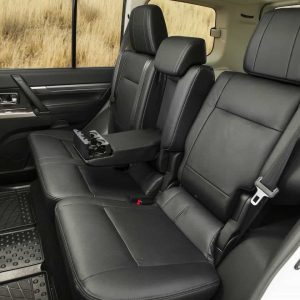 Mitsubishi Pajero Jeep seat covers deluxe waterproof grey - 2 fronts